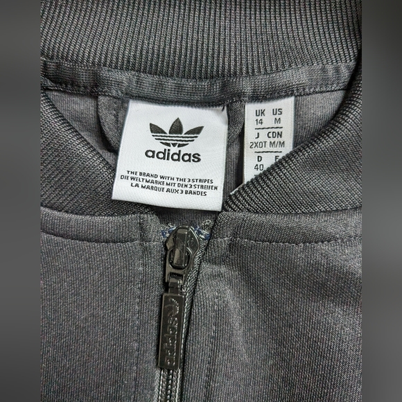 Adidas Jacket 🖤 - Picture 3 of 5